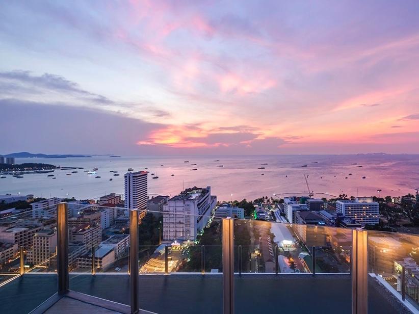 The Base Prime Apartamento Pattaya Exterior foto